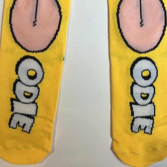 Garfield Character Odie The Dog Cotton Unisex Socks - Picture 3 of 8